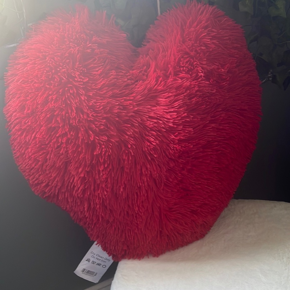 Heart pillow